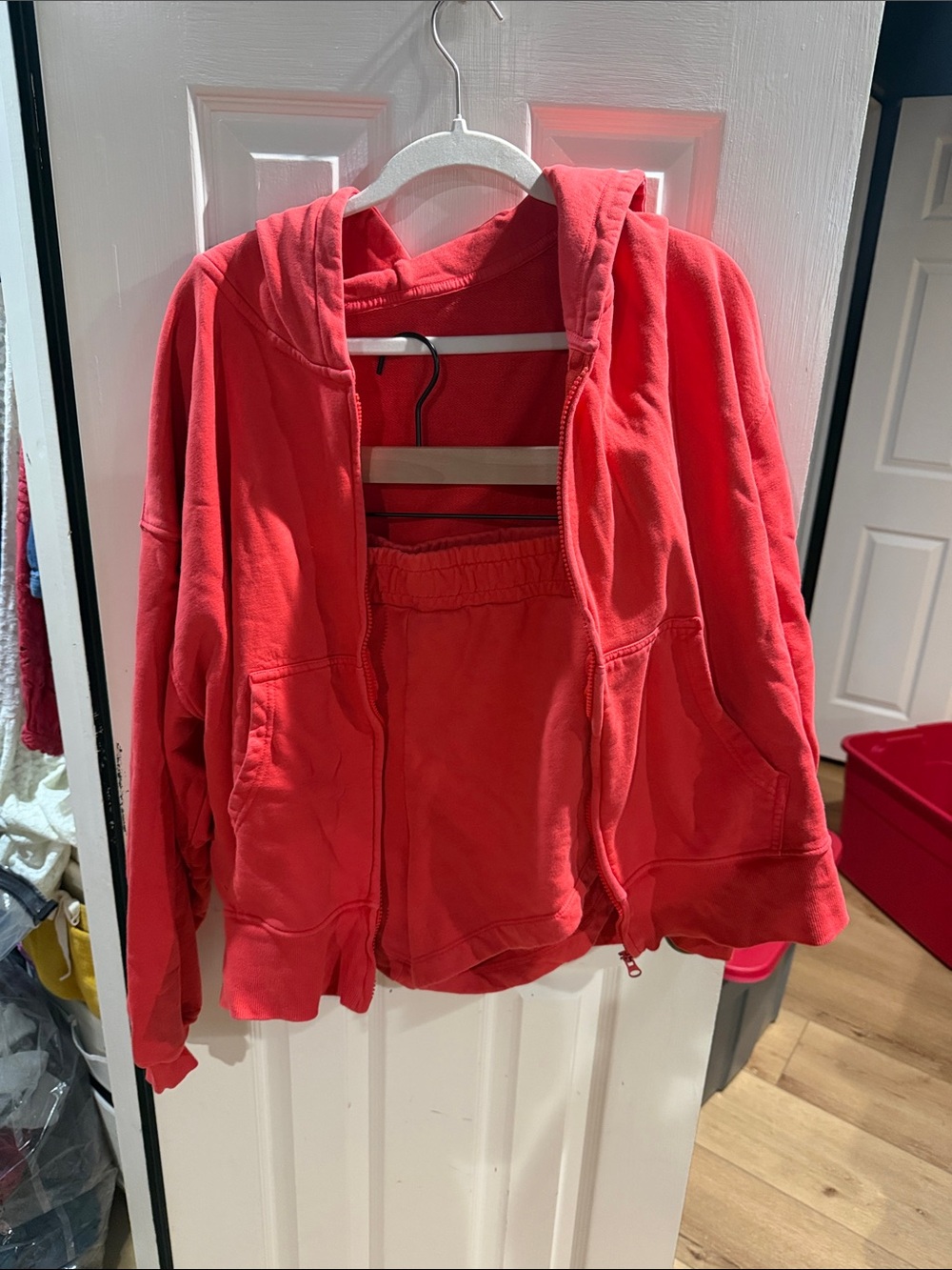 Daily drills heart Red Zip-Up Hoodie Jacket and short set M/L
